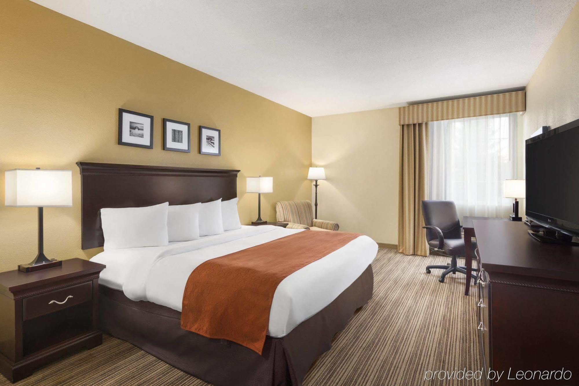 Country & By Radisson, Eagan, Mn Hotel