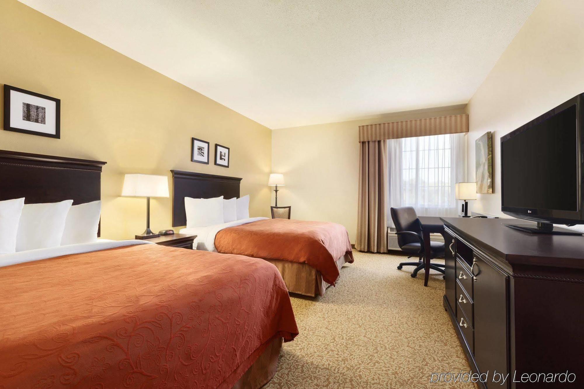 Country & By Radisson, Eagan, Mn 3*